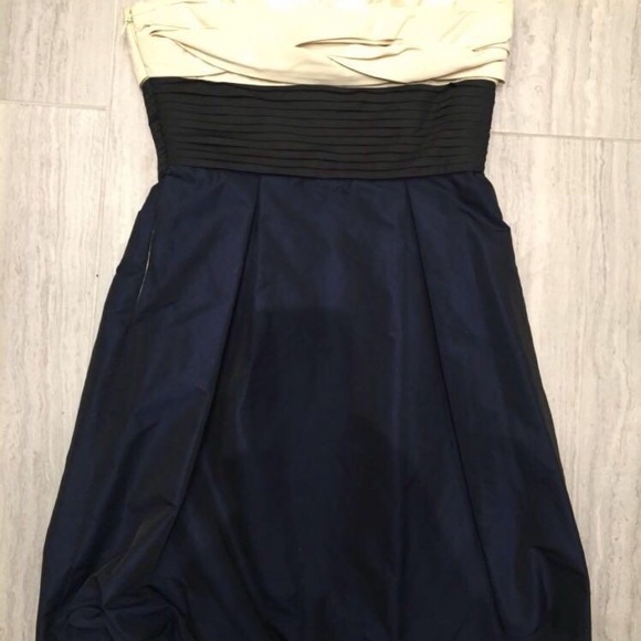 BCBG formal prom wedding bubble dress. Size 2P - Picture 2 of 4